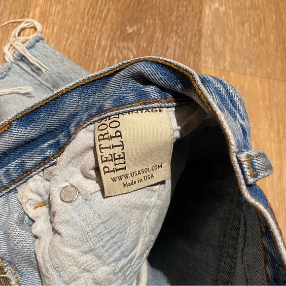 Levi’s Vintage Jean Shorts - Picture 4 of 4